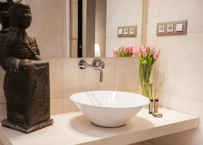 Hc6 Boutique - Adults Only Μαρμπέλλα